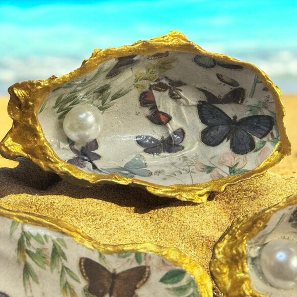 Handmade Decoupage Oyster Shell Trinket Dish Butterflies Pearls - Picture 3 of 6
